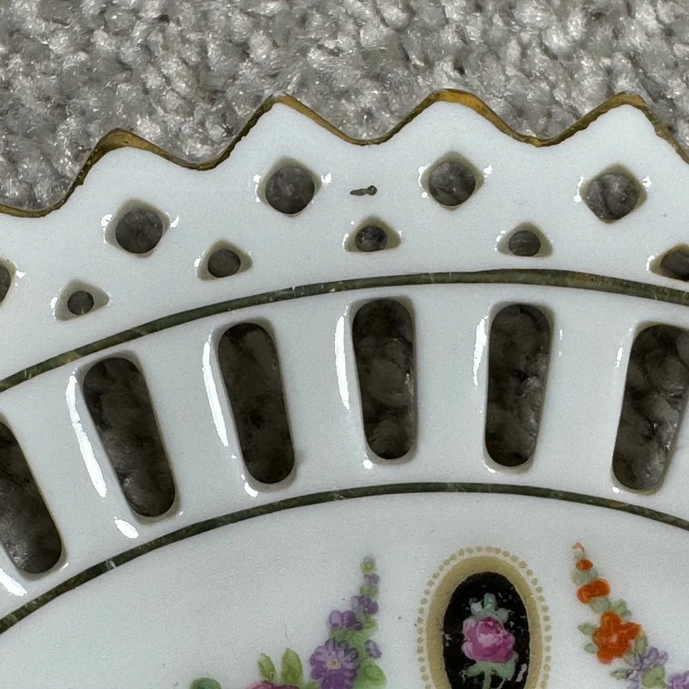 Germany Reticulated Porcelain Plate Courting Couple Floral Dish Gold Lattice‎